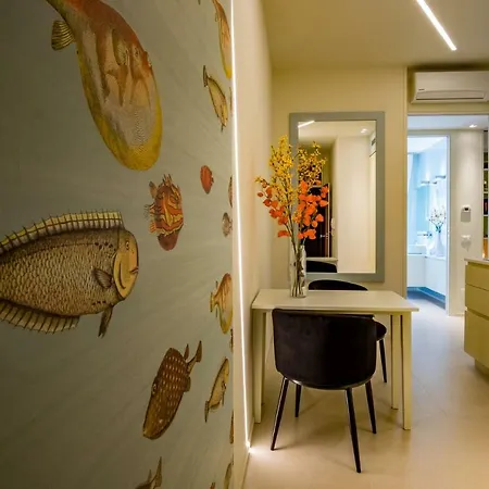 Aquarium *